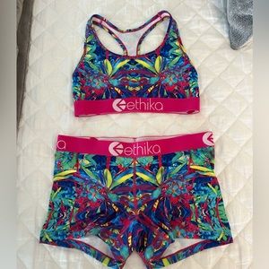 Ethika Set